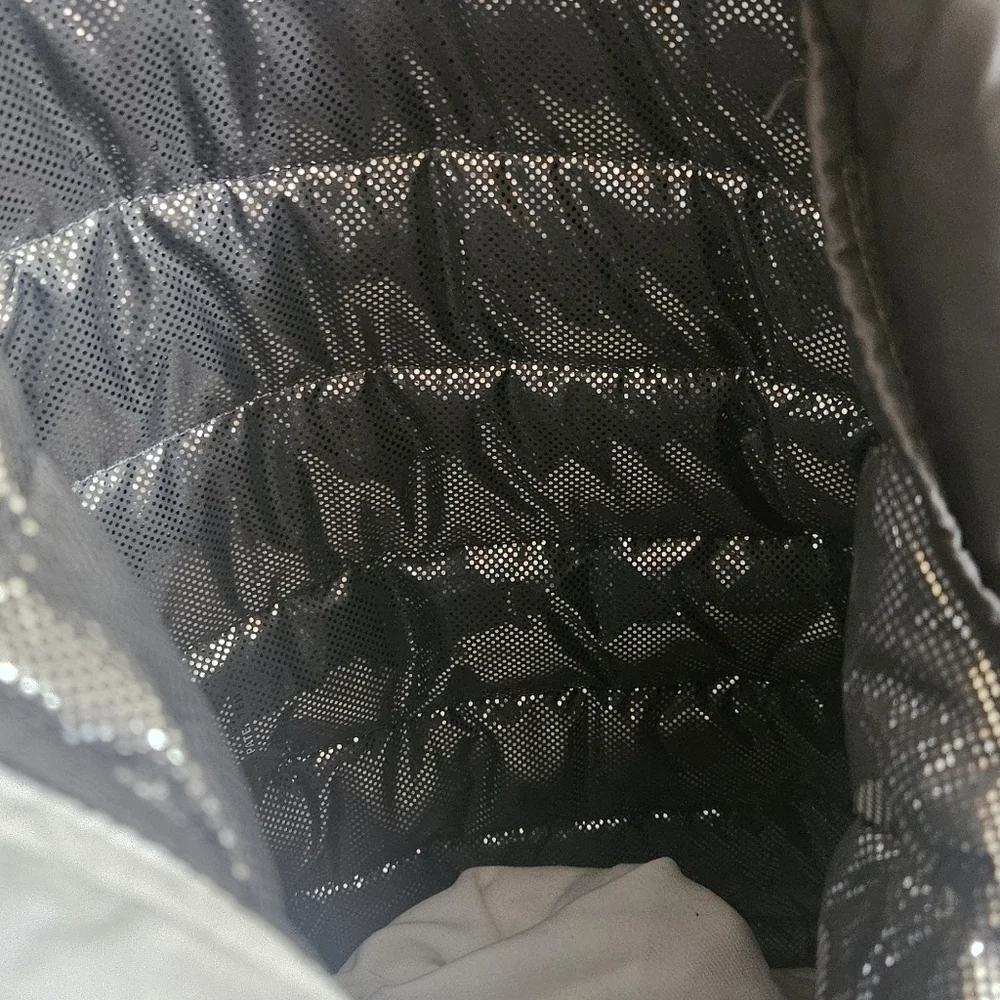 Columbia insulated powder